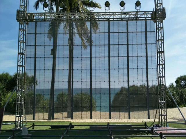 led格（gé）柵屏市場大嗎？都應用到哪些場（chǎng）景？