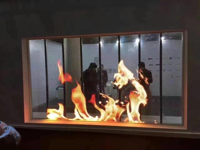 LED透明顯示屏的壽命是多久（jiǔ）呢？